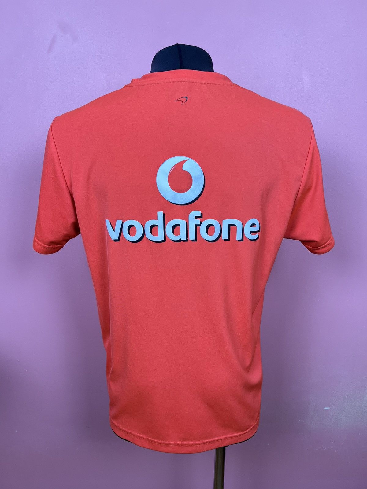 Mercedes-Benz Mercedes Benz vodafone tee shirt racing logo Size US L / EU 52-54 / 3 - 2 Thumbnail