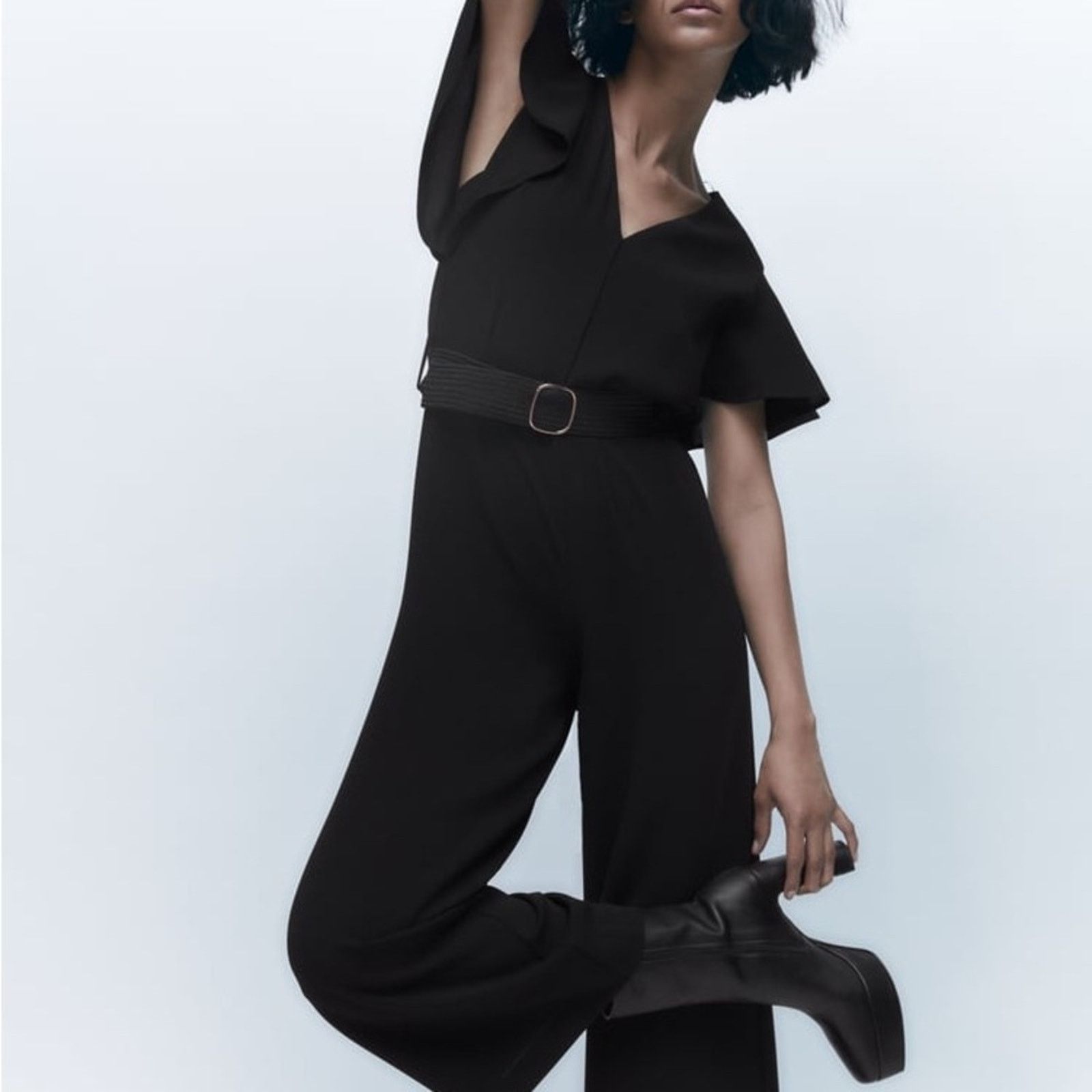 Zara ZARA BELTED RUFFLED JUMPSUIT BLACK Size 26" / US 2 / IT 38 - 4 Thumbnail