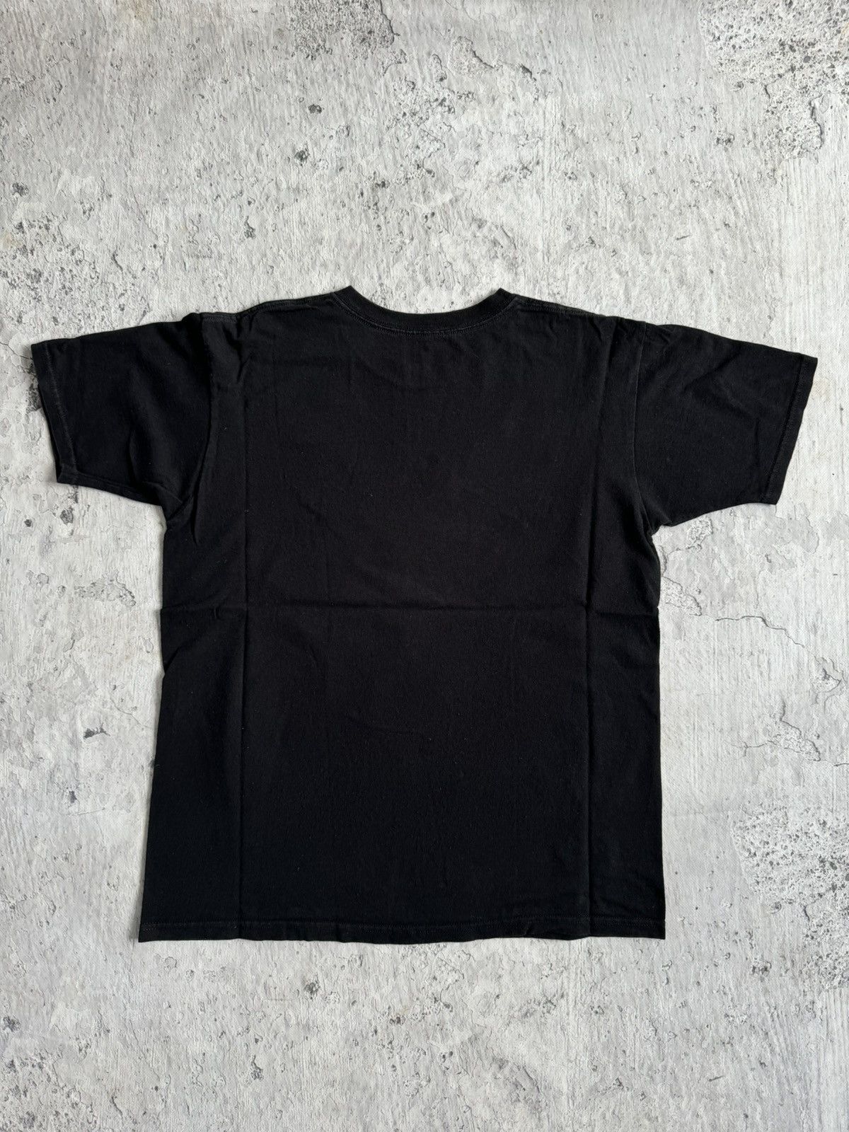 Band Tees × Pink Floyd × Vintage 2000s Pink Floyd Dark Side Of The Moon Tee Size US L / EU 52-54 / 3 - 4 Thumbnail