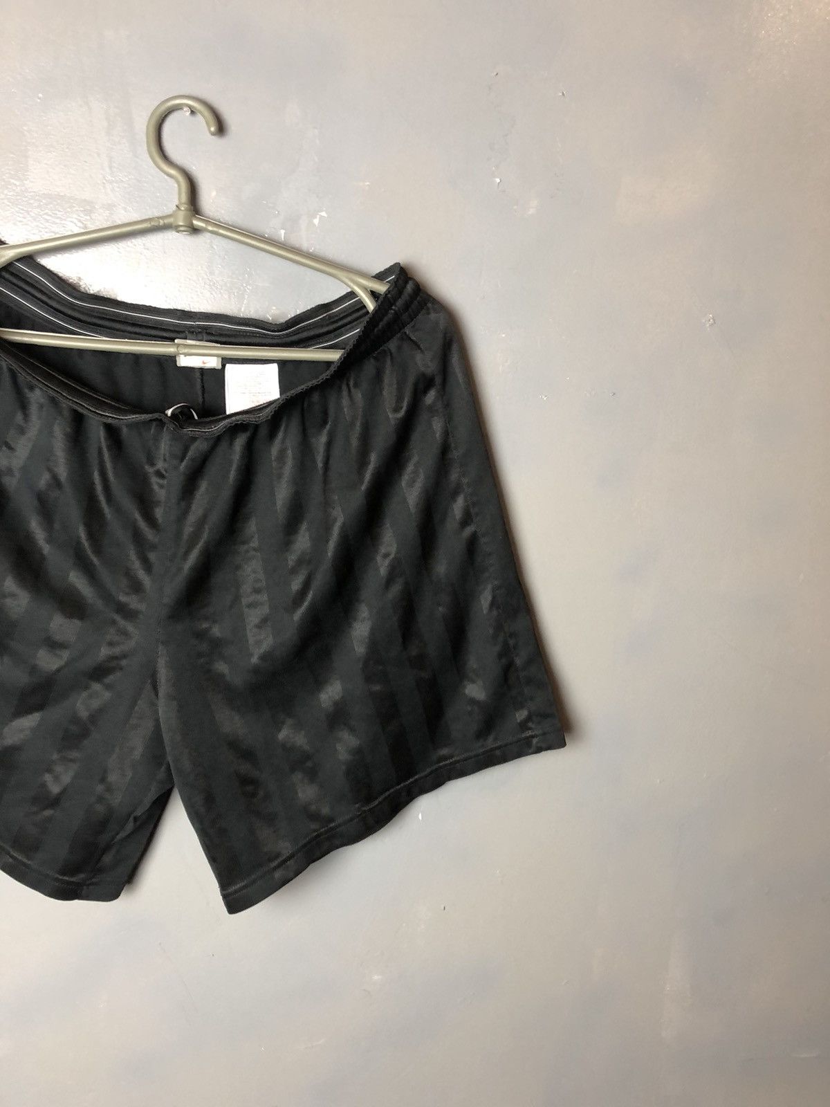 Nike Vintage soccer shorts Nike size M Size US 32 / EU 48 - 3 Thumbnail