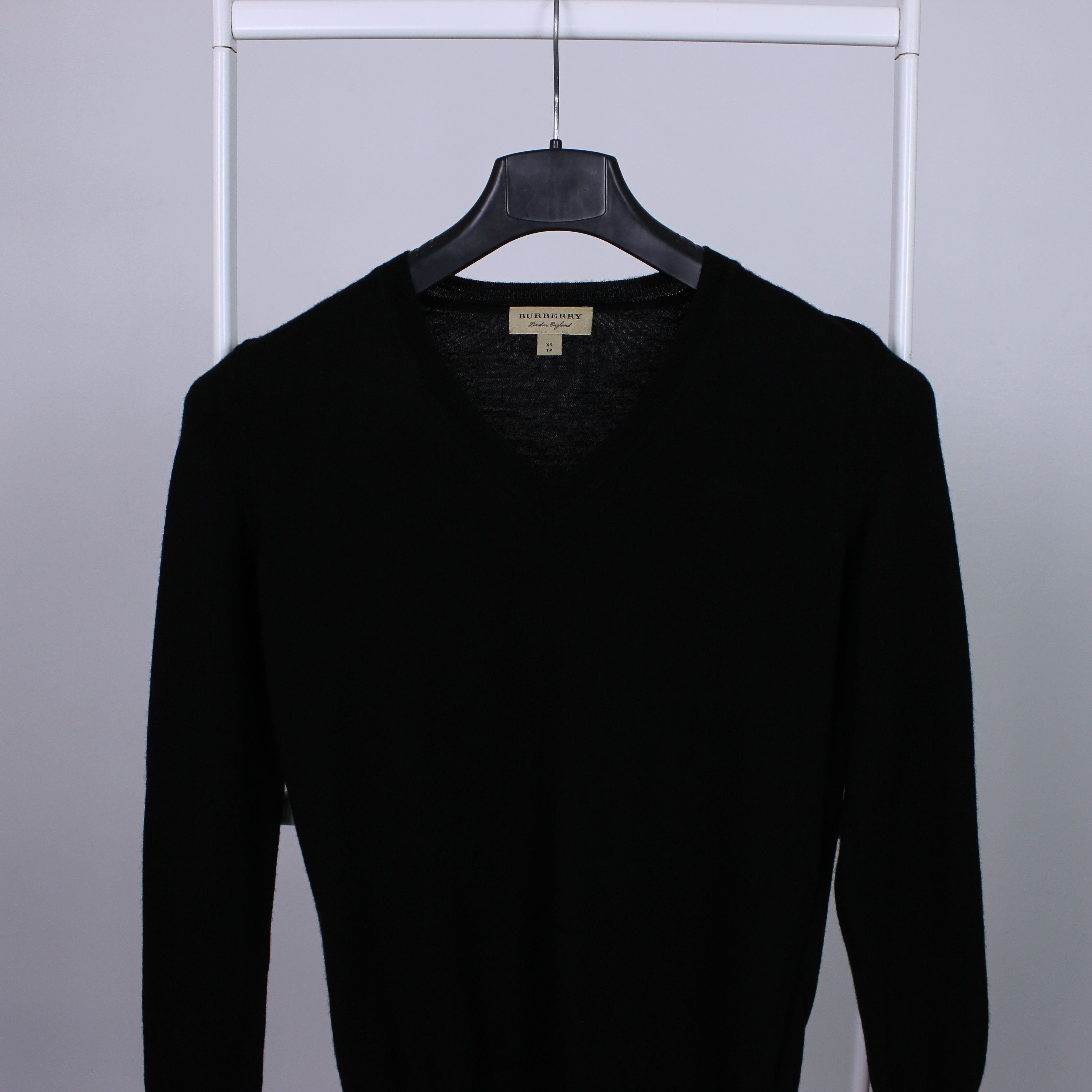 Burberry Burberry sweater women pure wool black XS Size XS / US 0-2 / IT 36-38 - 2 Thumbnail