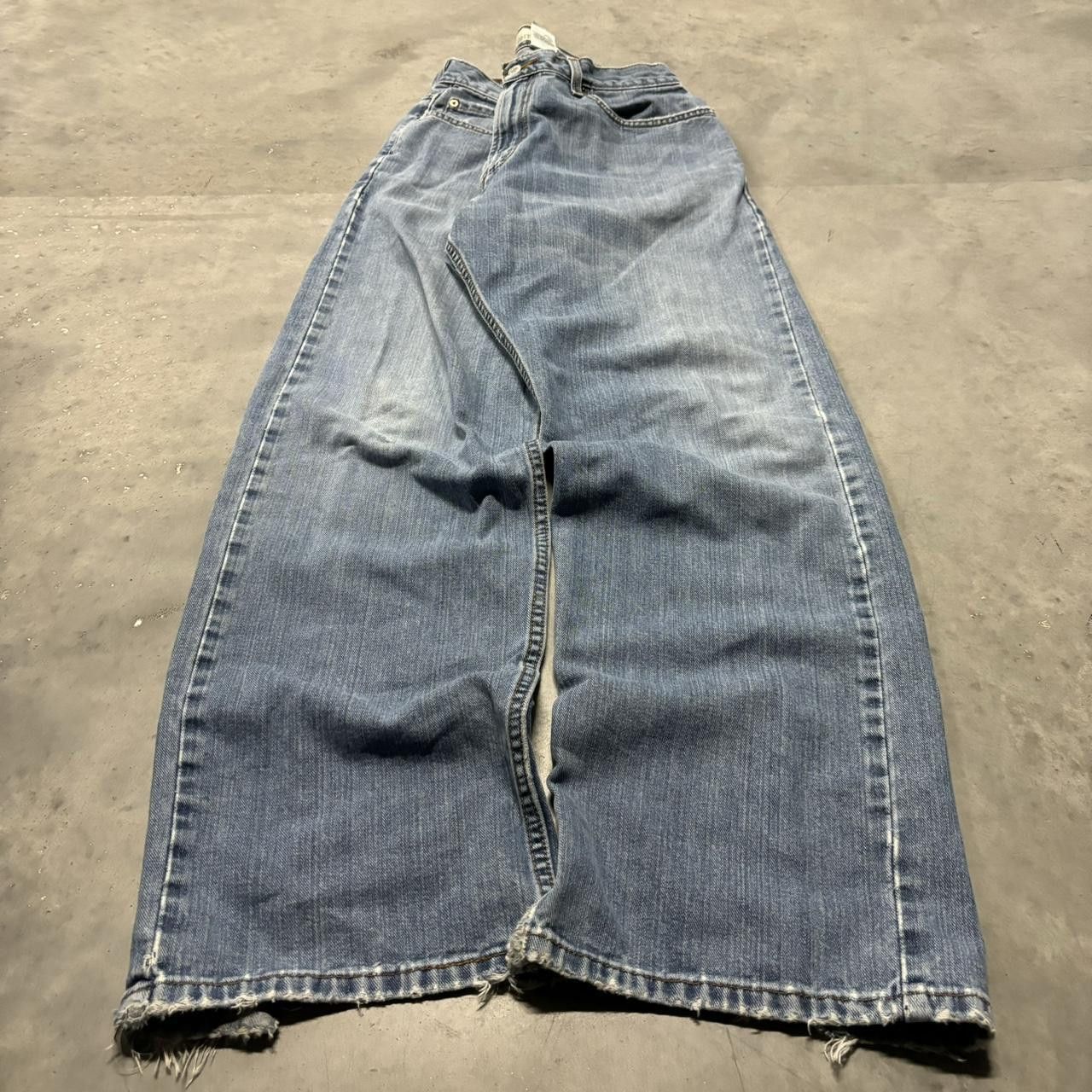Levi's × Vintage Crazy Vintage Y2K/2000s Baggy Light Wash Levi’s Distressed Skater Denim Jeans! Size US 34 / EU 50 - 3 Thumbnail