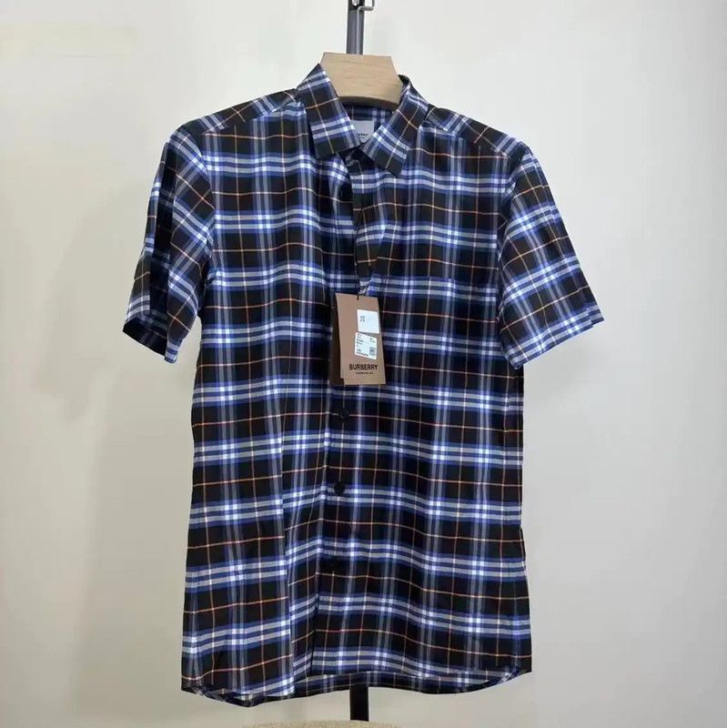 Burberry Burberry Short Sleeve Checkered Cotton Shirt Size US S / EU 44-46 / 1 - 1 Thumbnail