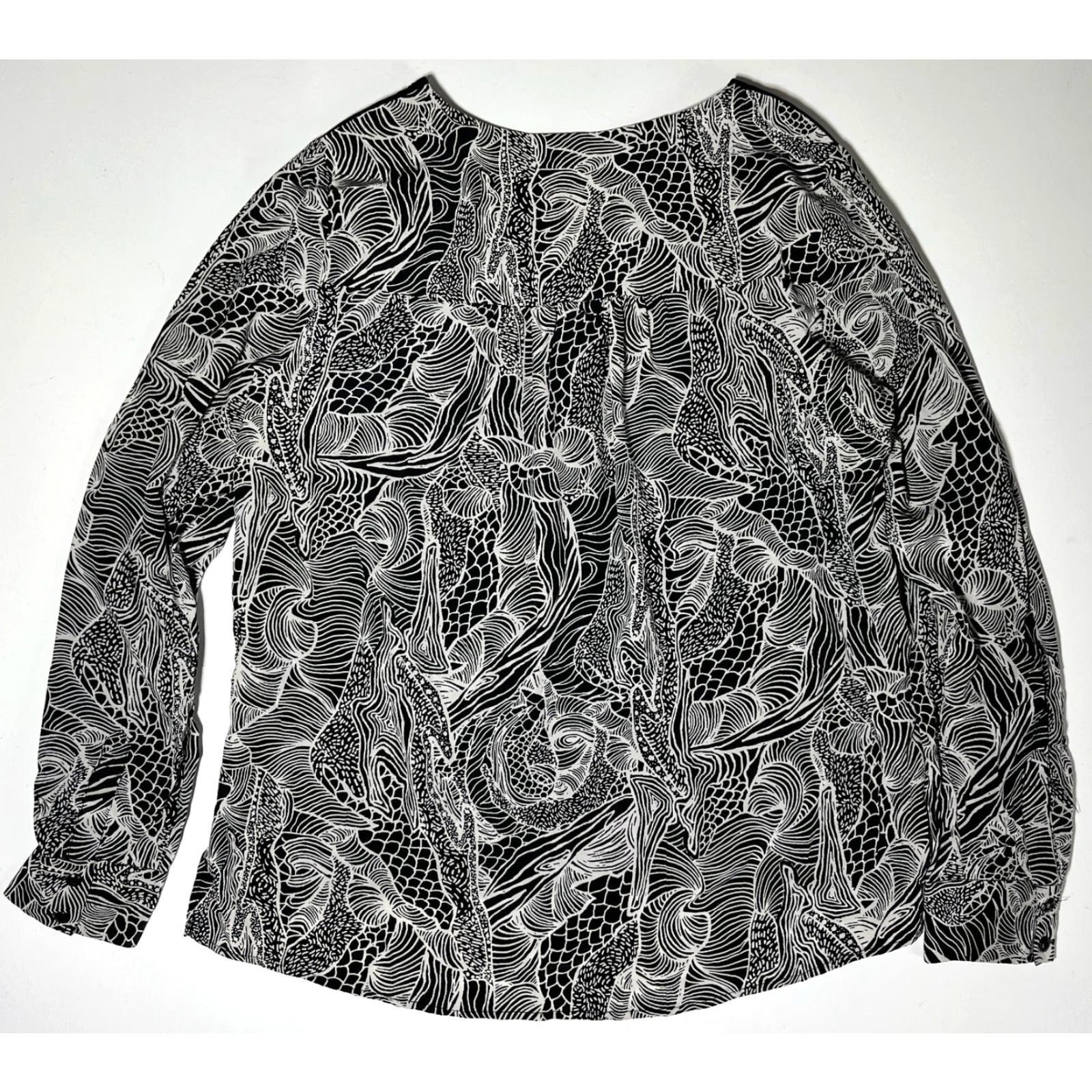 Diane von Furstenberg Diane von Furstenberg Louisa Long Sleeve Silk Top Sz 12 Blouse Women Short Sleeve? Size XL / US 12-14 / IT 48-50 - 5 Thumbnail