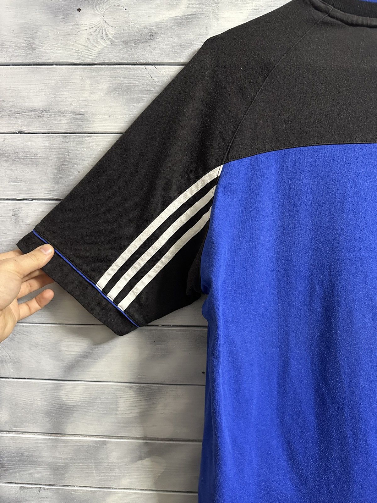 Adidas Rare Vintage T-Shirt Adidas Centr Logo Triples . Size US M / EU 48-50 / 2 - 7 Thumbnail