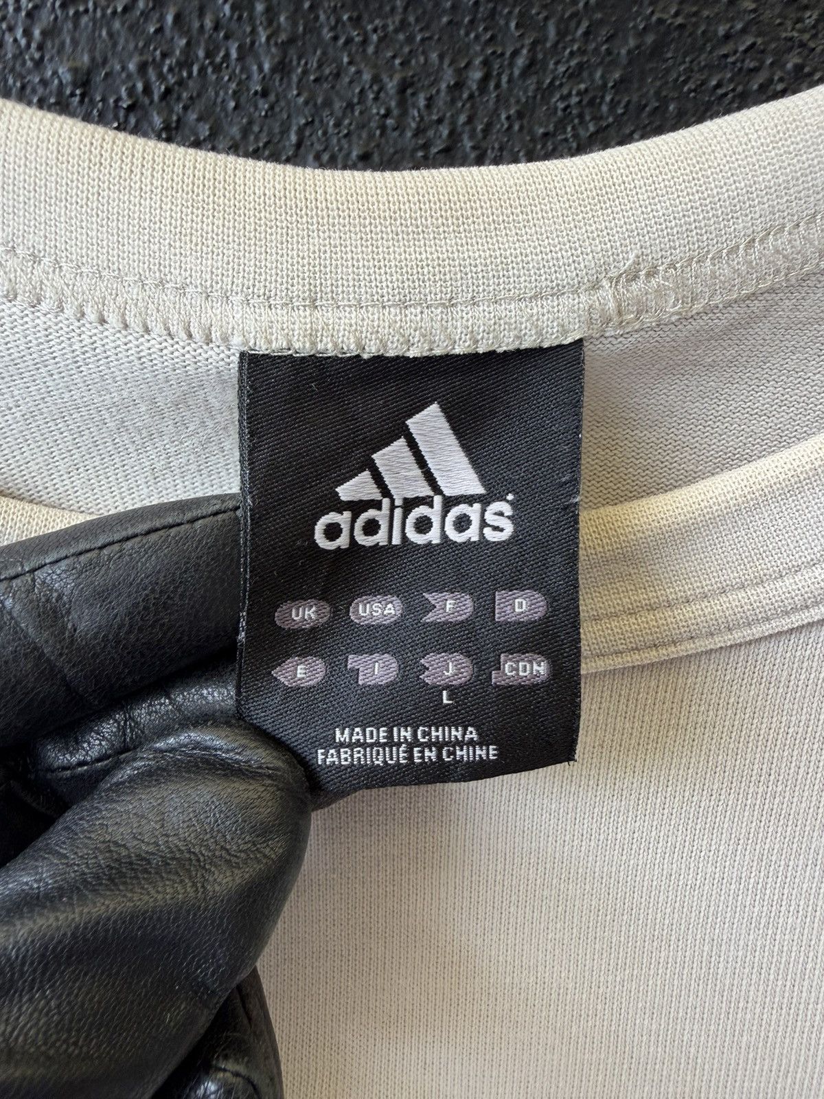 Adidas Vintage 90s/Y2K Adidas Off-White Green Spellout Three Stripe Size US L / EU 52-54 / 3 - 6 Thumbnail