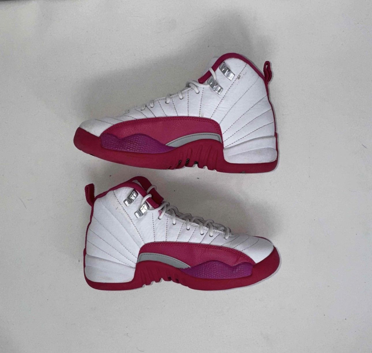 Jordan Brand Air Jordan 12 Retro GG ‘Vivid Pink’ - Youth Size 4.5/6W Size US 6 / IT 36 - 2 Thumbnail