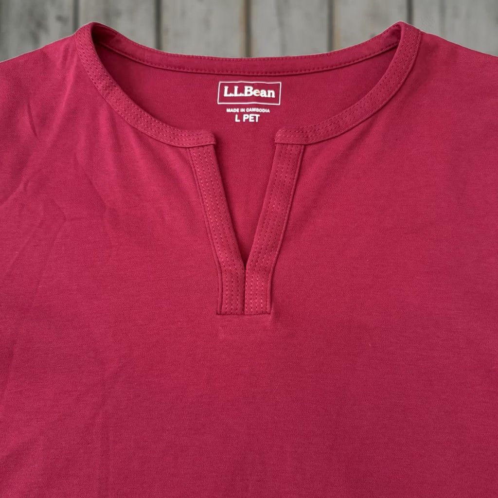 Vintage LL Bean Split V-Neck 3/4 Sleeve Tee Womens Large Petite 100% Cotton Red V-Neck Pullover Shirt Size L / US 10 / IT 46 - 1 Thumbnail