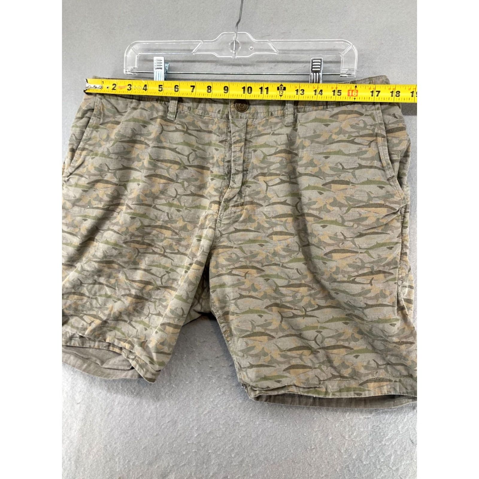 Reyn Spooner Reyn Spooner Mens Reversible Shorts 36 Camo Fish Print All Over Size US 36 / EU 52 - 3 Thumbnail