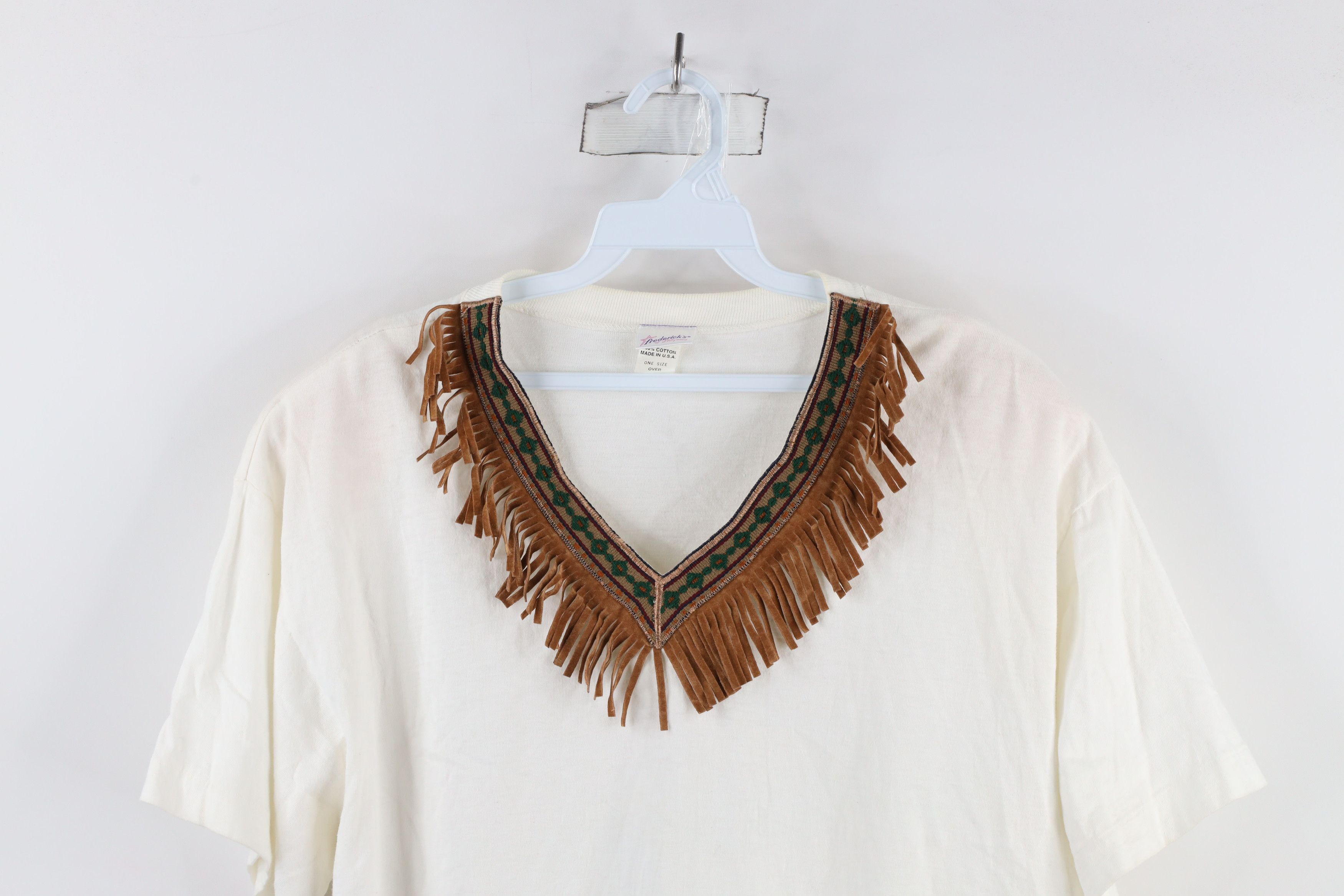 Vintage Vintage 90s Streetwear Chic Fringed Western T-Shirt USA Size ONE SIZE - 2 Thumbnail