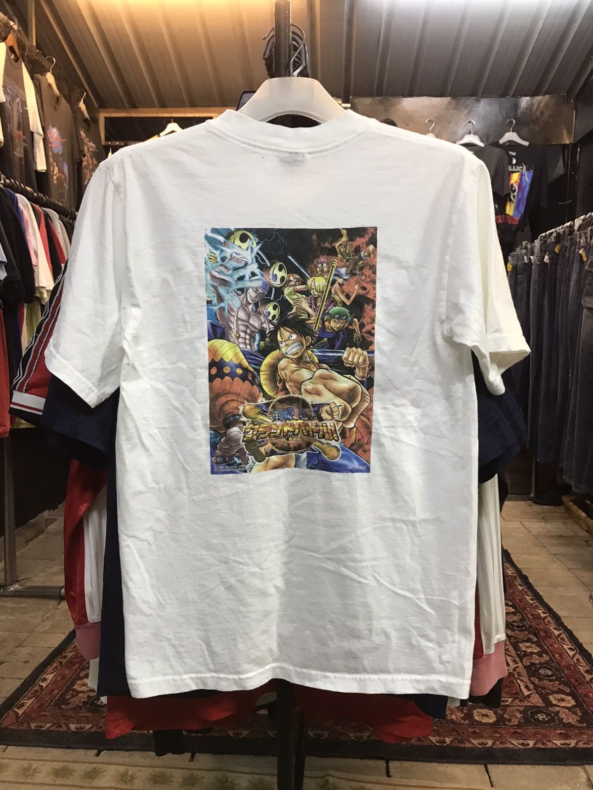 Anvil × Japanese Brand × Vintage Vintage Y2K One Piece Skypiea Arc Tee Shirt Size US S / EU 44-46 / 1 - 1 Thumbnail