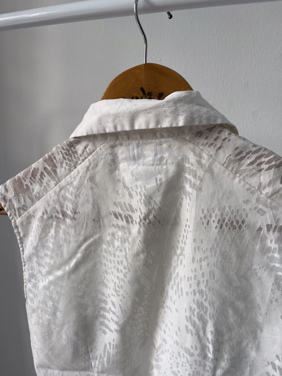 Maison Margiela Maison Margiela Sleeveless Mesh Shirt Size US XS / EU 42 / 0 - 10 Thumbnail