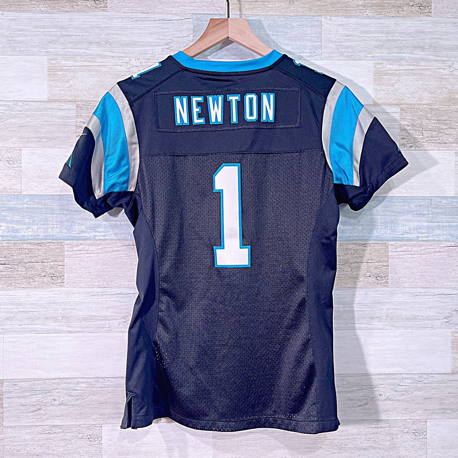 NFL CAM NEWTON Carolina Panthers Stitched Jersey Womens Small Size S / US 4 / IT 40 - 6 Thumbnail