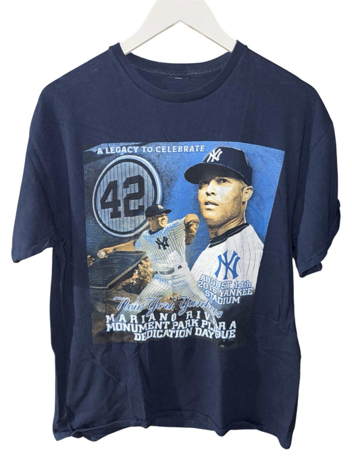 Gildan Y2K MLB New York Yankees Mariano Rivera T-Shirt Boot Sz L-XL Size US L / EU 52-54 / 3 - 1 Thumbnail