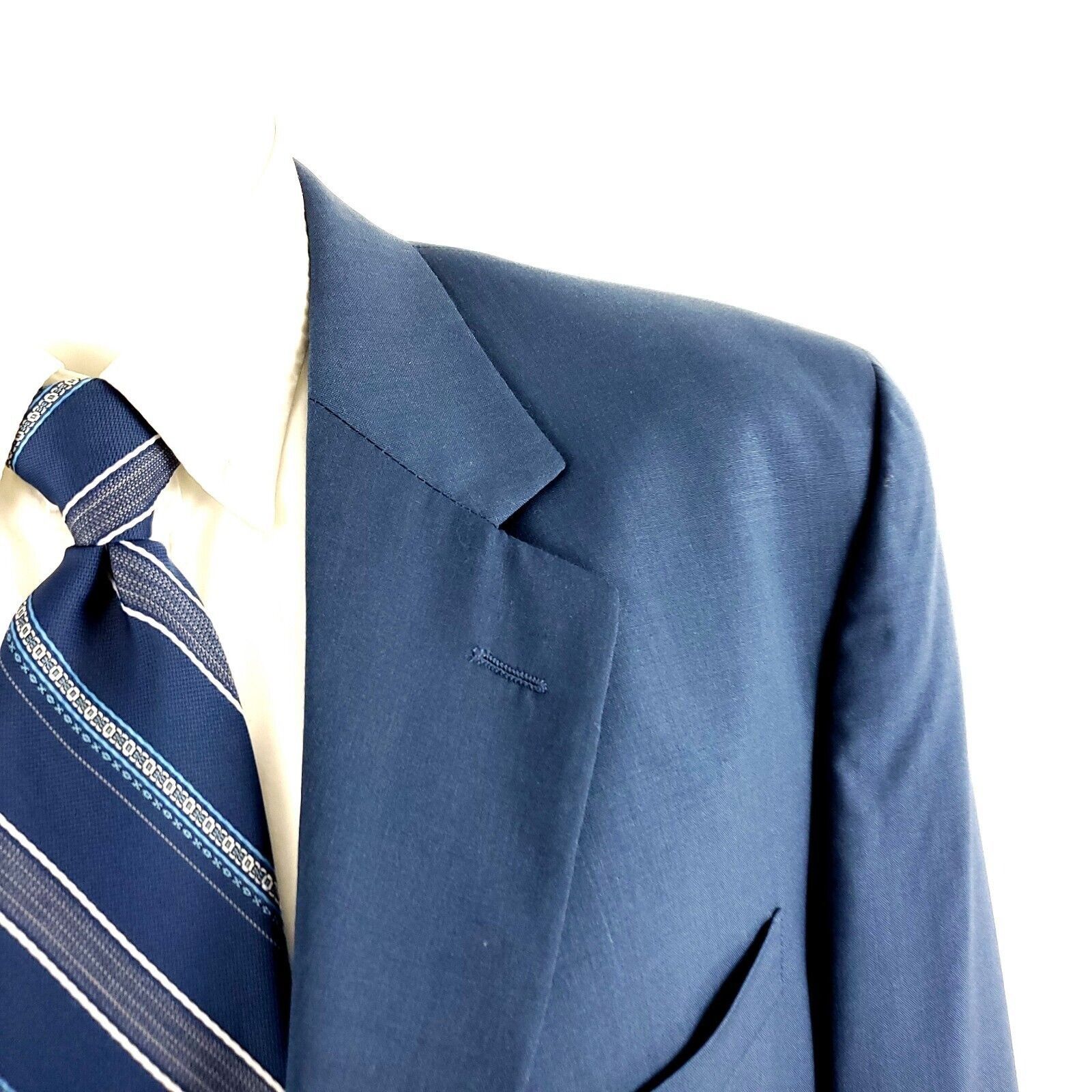 Jos. A. Bank Jos A Bank Wool 3 Gold Button Blazer 42L or Slim Fit 44L Blu Size 42L - 2 Thumbnail