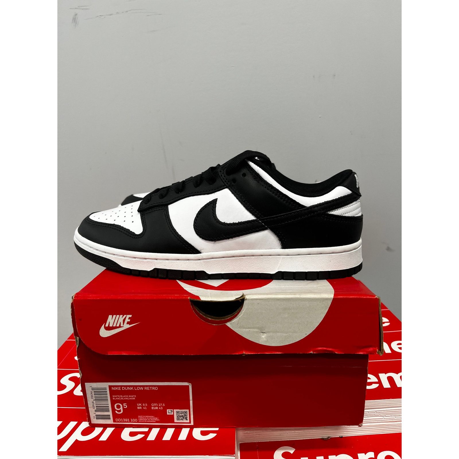 Nike Nike Dunk Low Retro White Black Panda Size 9.5 NEW Size US 9.5 / EU 42-43 - 1 Thumbnail