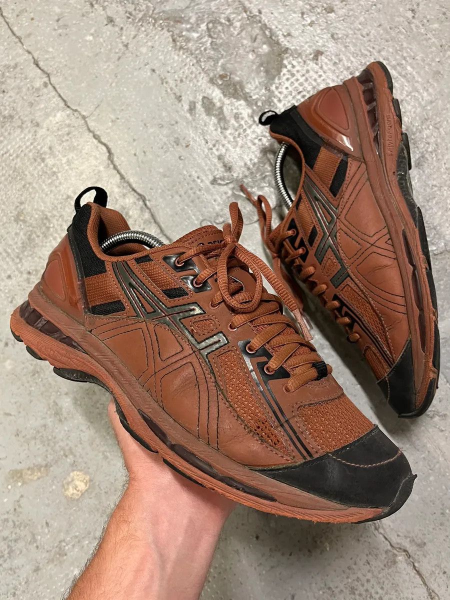Kiko Kostadinov Asics Kiko Kostadinov Brown Gel-Burz 2 Sneakers Size US 9 / EU 42 - 1 Thumbnail
