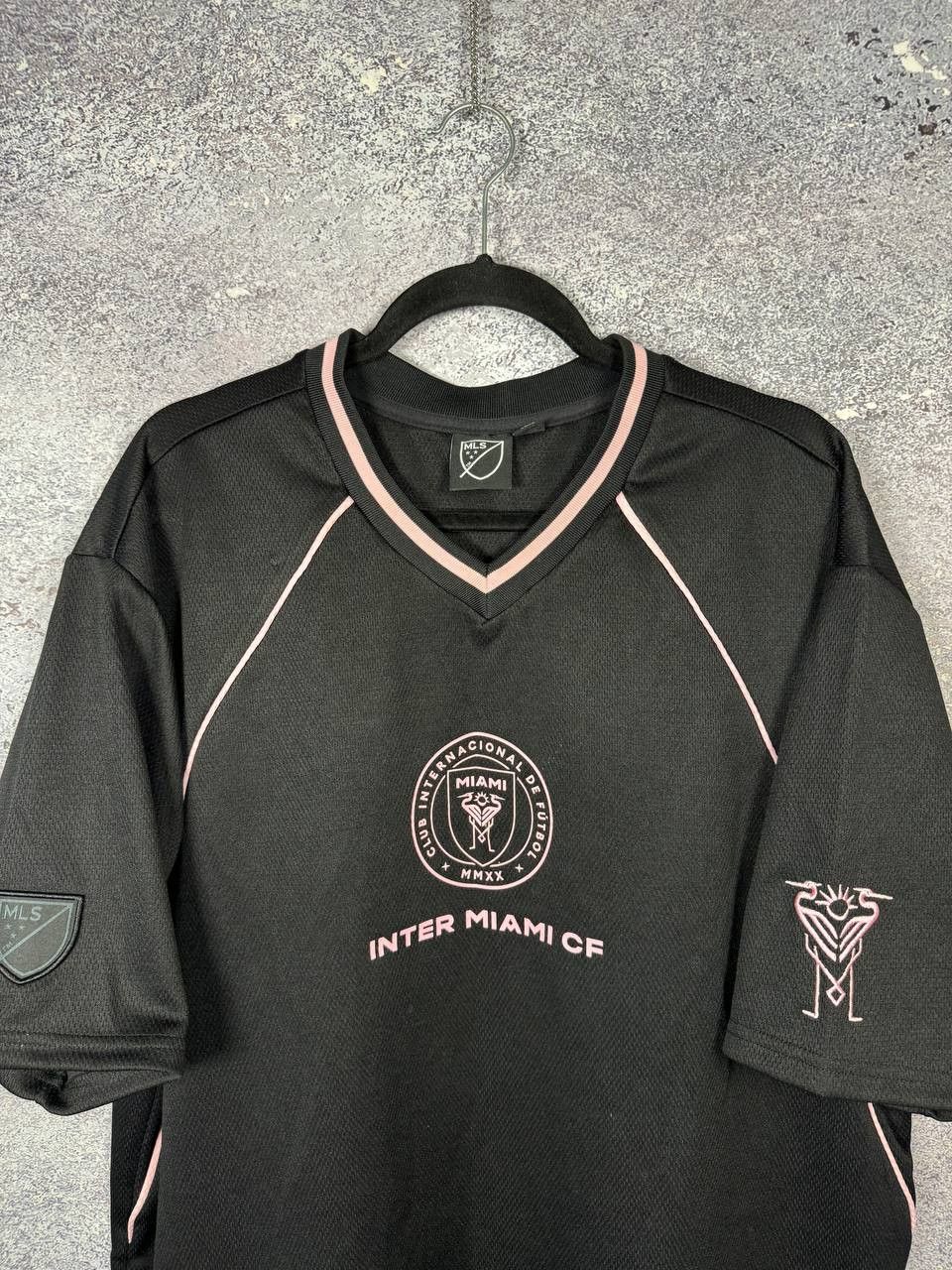 Other Inter Miami Official Black Big Logo Jersey XL size Size US XL / EU 56 / 4 - 4 Thumbnail