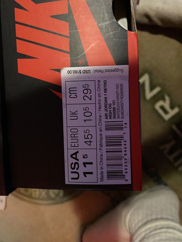 Jordan Brand × Nike 'Chicago' Jordan 1 Nike 2015. Size 11.5. Good condition Size US 11.5 / EU 44-45 - 5 Thumbnail