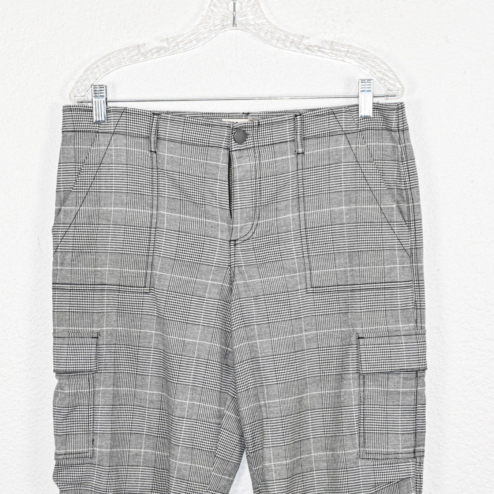 Alice + Olivia Alice + Olivia Isaac Distress Cargo Pants Grey houndstoot Size 30" / US 8 / IT 44 - 5 Thumbnail
