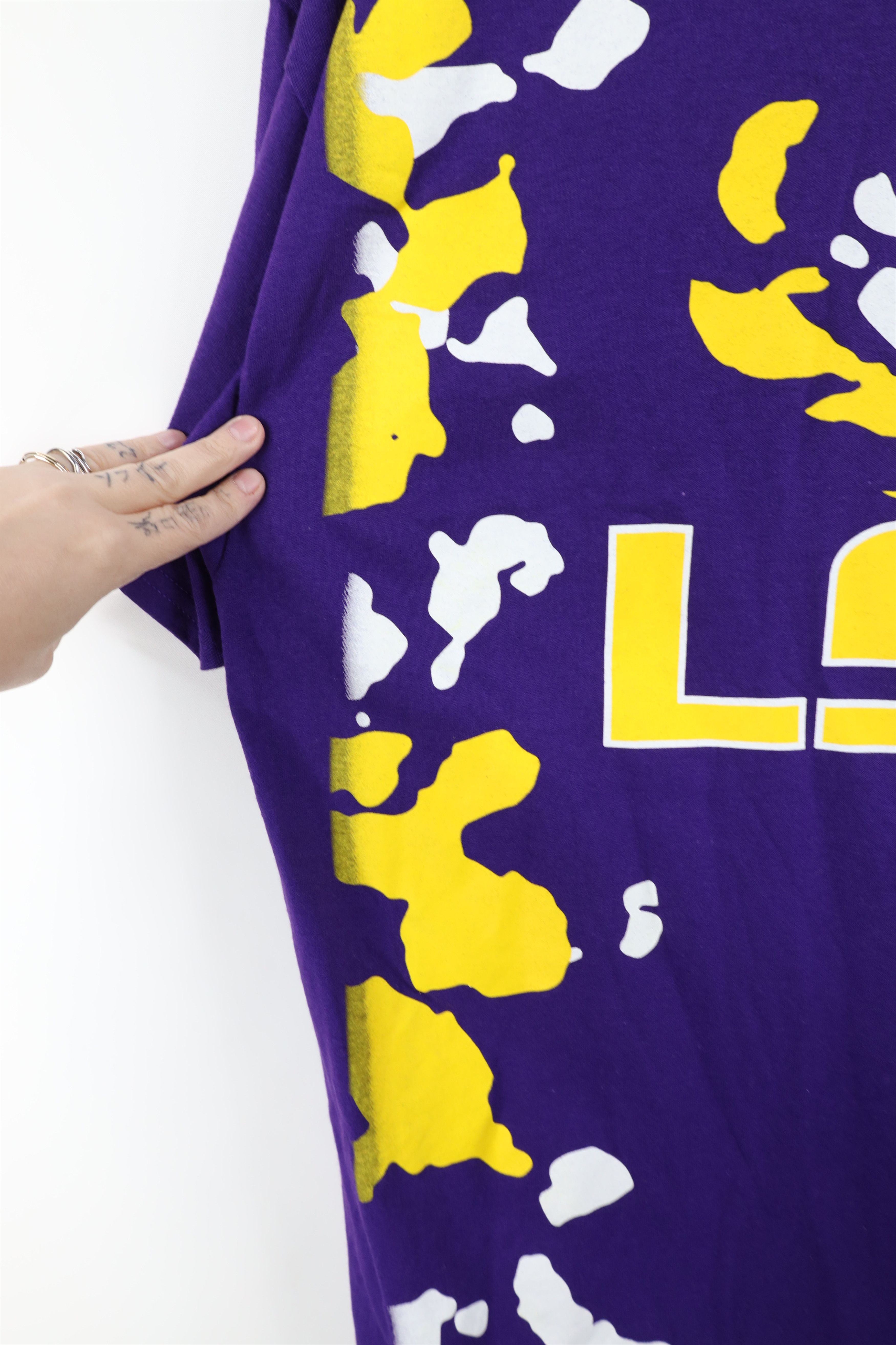 Vintage Vintage 90s Y2K Louisiana State University T-Shirt Purple Size US L / EU 52-54 / 3 - 6 Thumbnail
