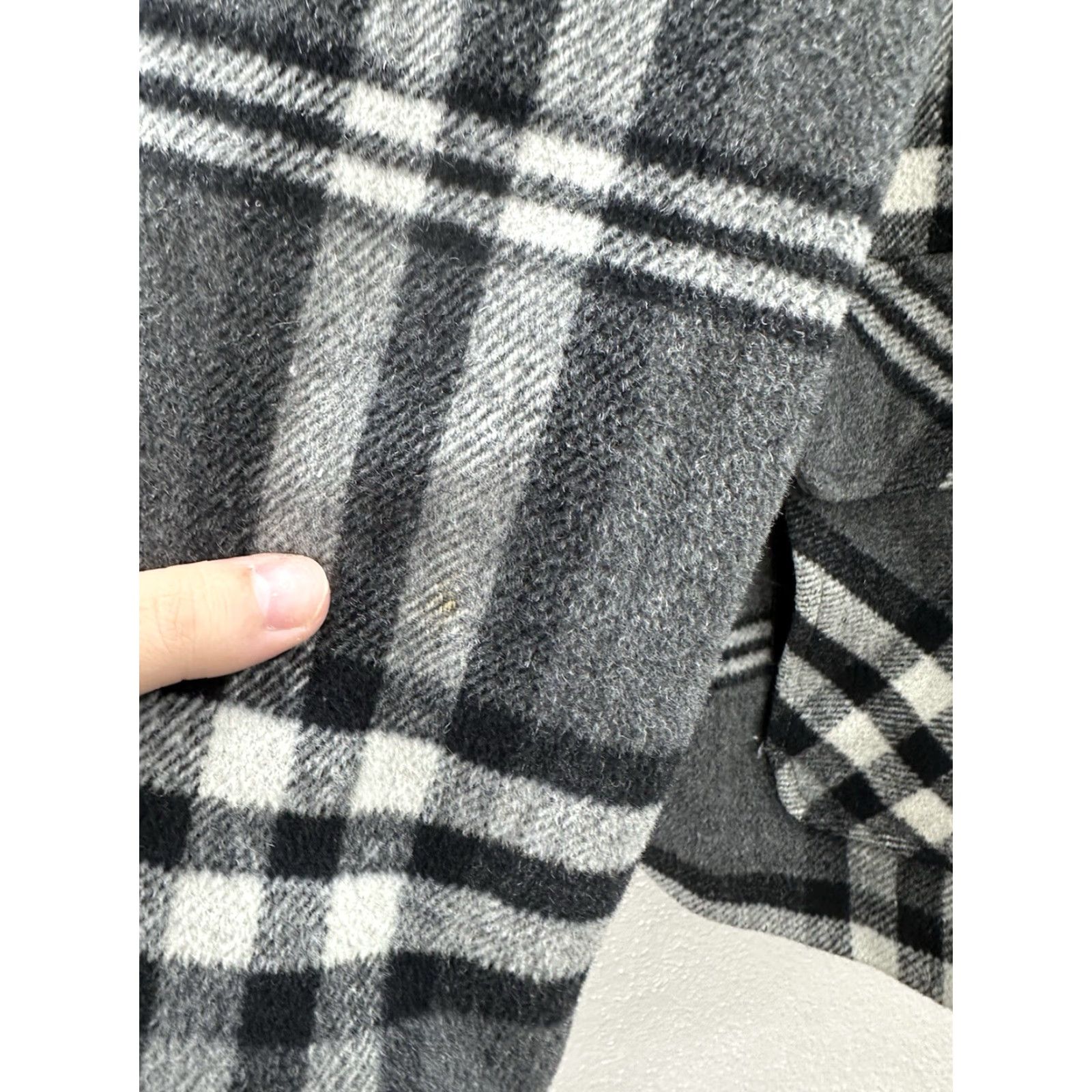 Vintage Natural Reflections Women’s Peacoat Size Medium Grey Plaid Wool Button Up Jacket Size M / US 6-8 / IT 42-44 - 3 Thumbnail
