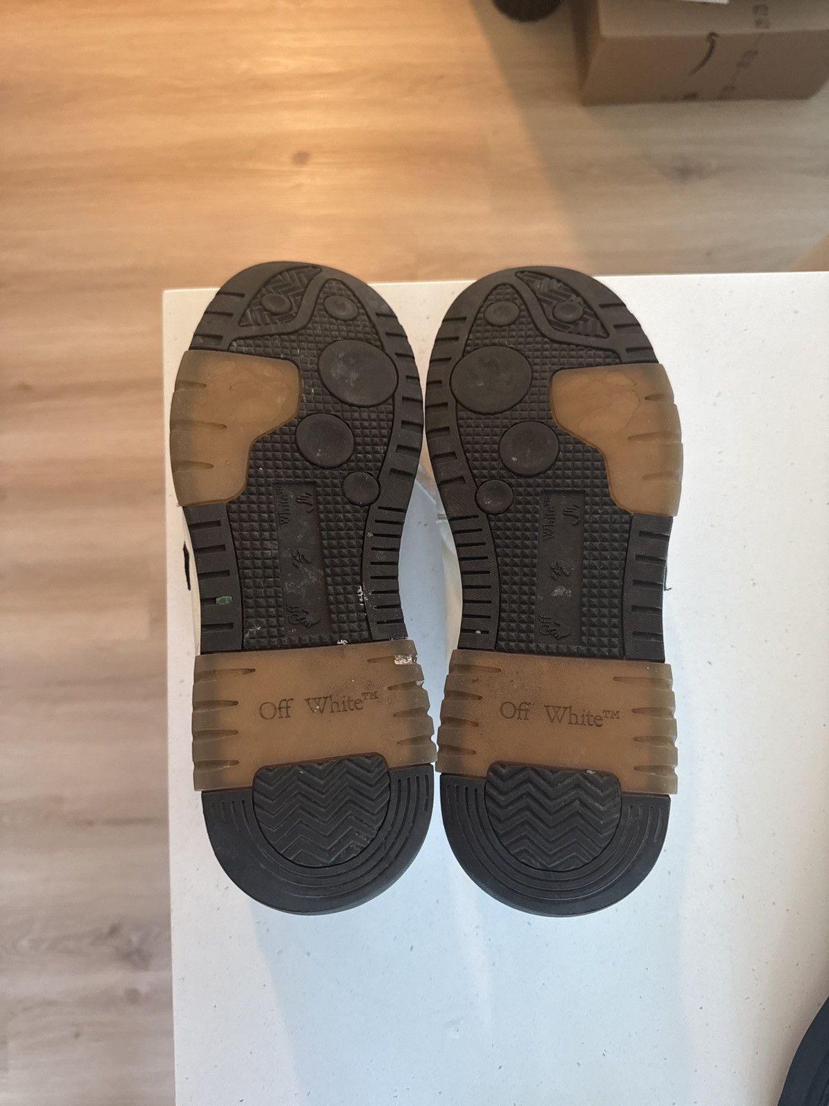 Off-White Off White Out of Office Sneakers Size US 11 / EU 44 - 5 Thumbnail