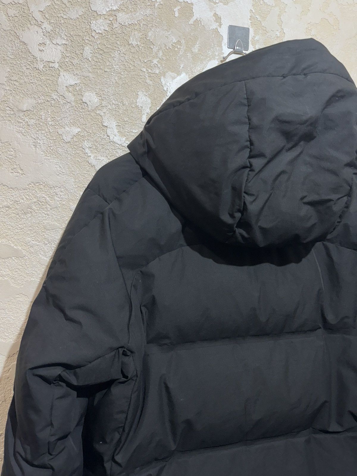 Uniqlo Uniqlo Mens Down Hooded Black Jacket Size S Size US S / EU 44-46 / 1 - 9 Thumbnail