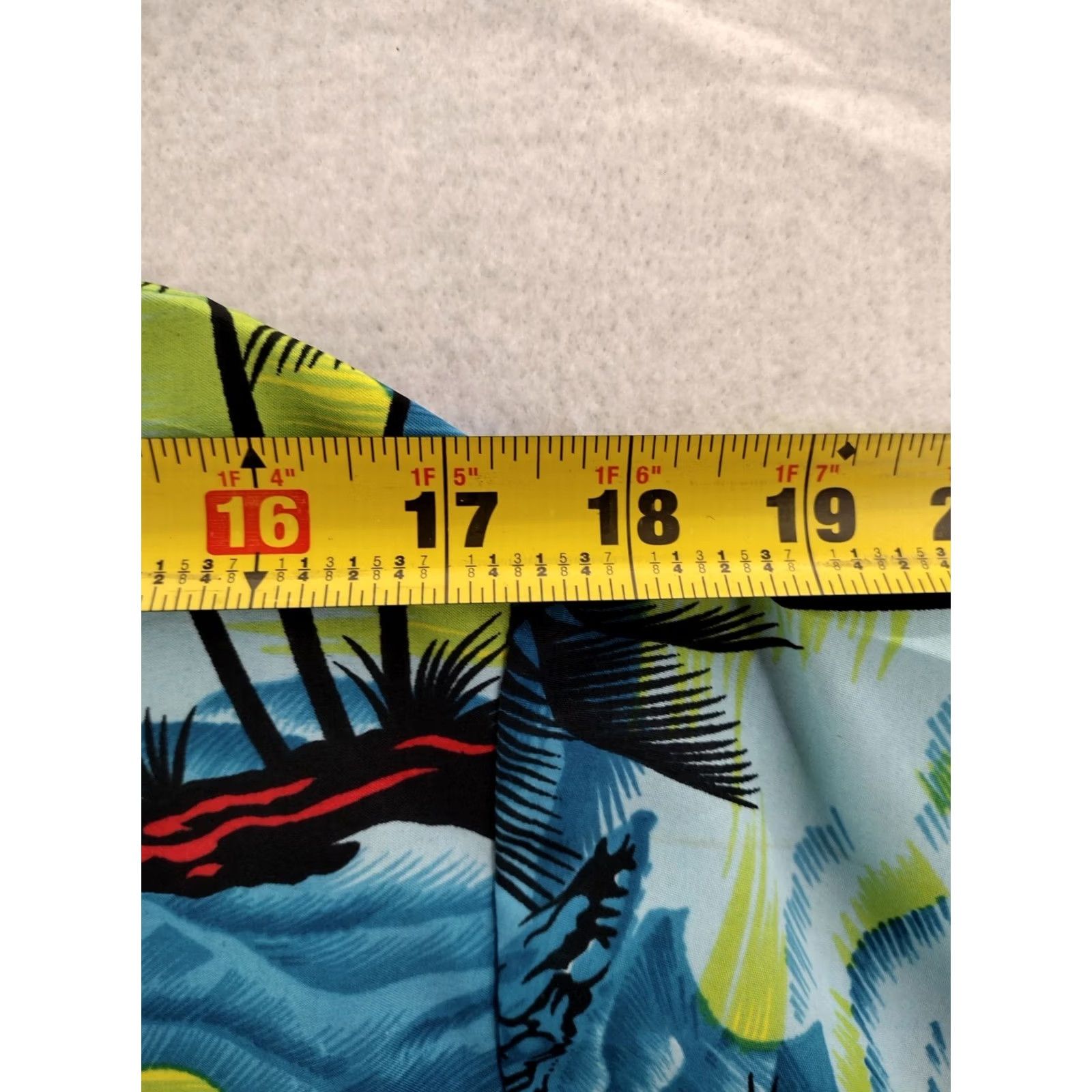 Vintage La Leela Blue Hawaiian Shirt Mens XL Casual Button-Down w/ Palm Trees, Polyester, Short Sleeve, Patterned, 60s-90s Aloha Beach Theme, Regular Fit Size US XL / EU 56 / 4 - 6 Thumbnail