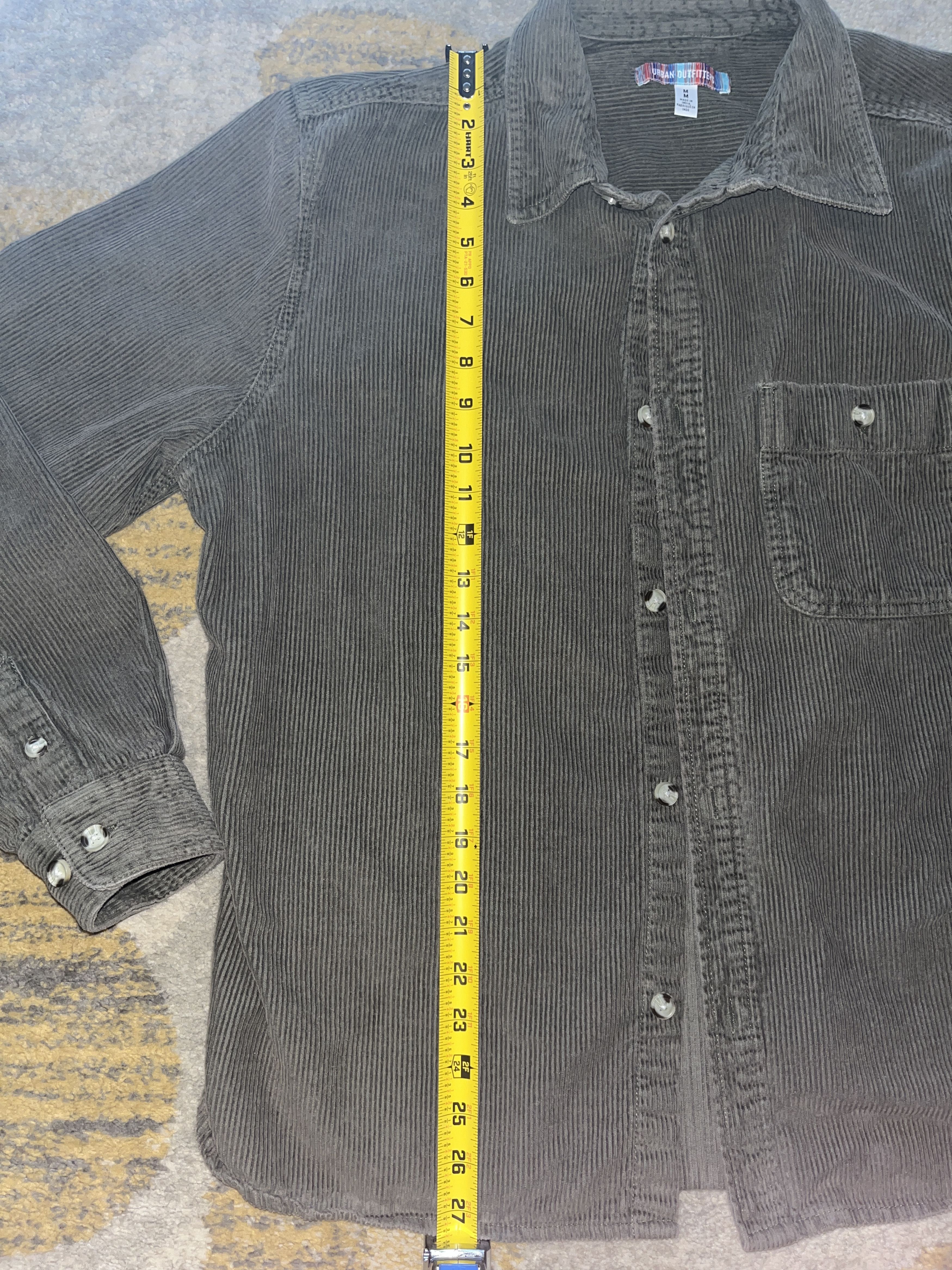 Urban Outfitters Urban Outfitters Olive Green Big Corduroy Work Shirt Medium Size US M / EU 48-50 / 2 - 6 Thumbnail