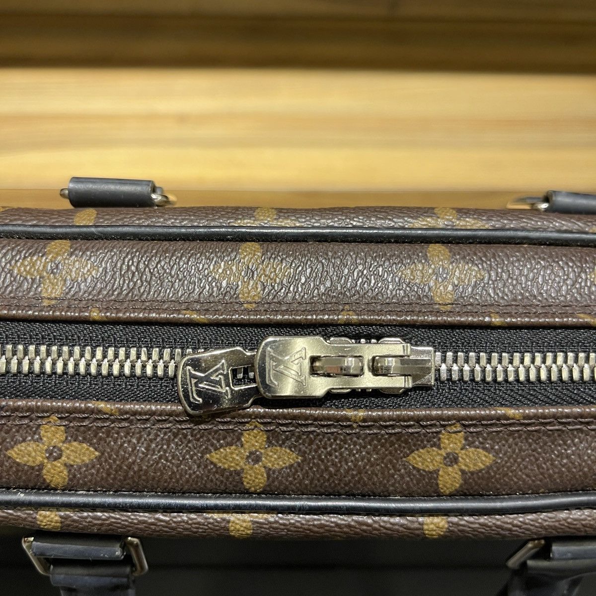 Louis Vuitton Louis Vuitton Voyage PM Macassar Size ONE SIZE - 3 Thumbnail