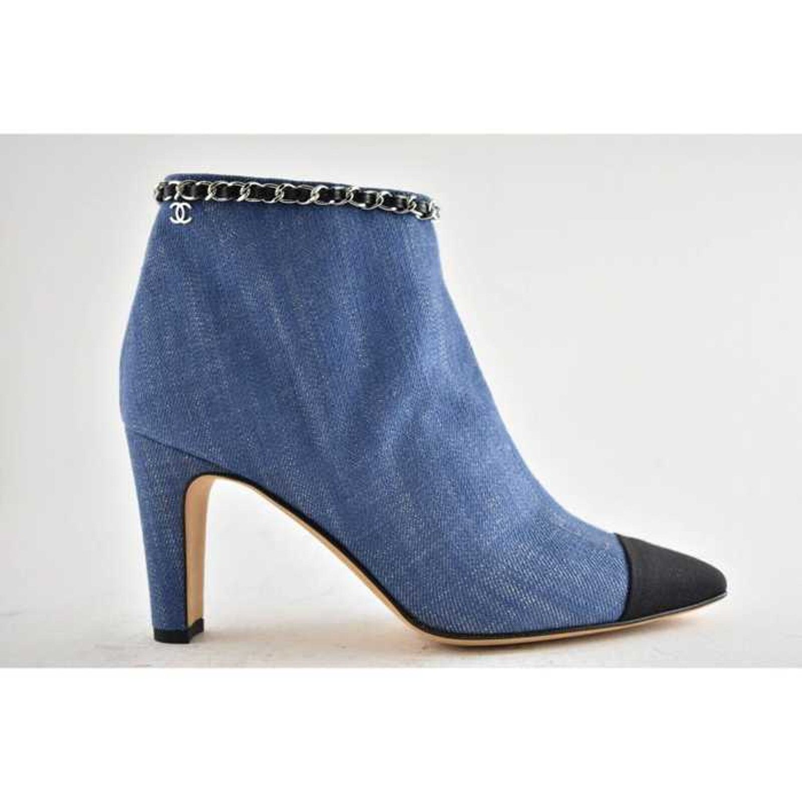 Chanel Chanel 20C Blue Denim Fabric Black Chain CC Logo Short Size US 9 / IT 39 - 2 Thumbnail