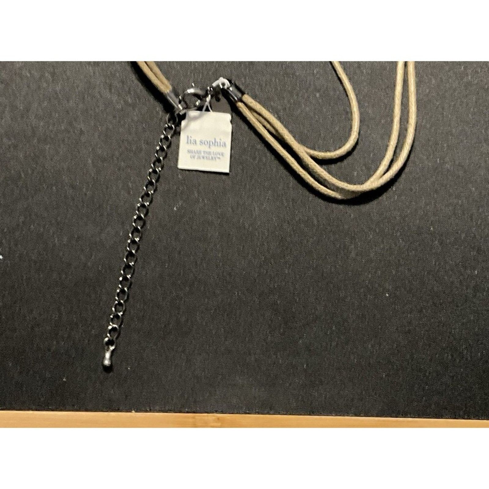 Other Lea Sophia Rope Necklace W/ Albalone Shell Pendant. Size ONE SIZE - 6 Thumbnail