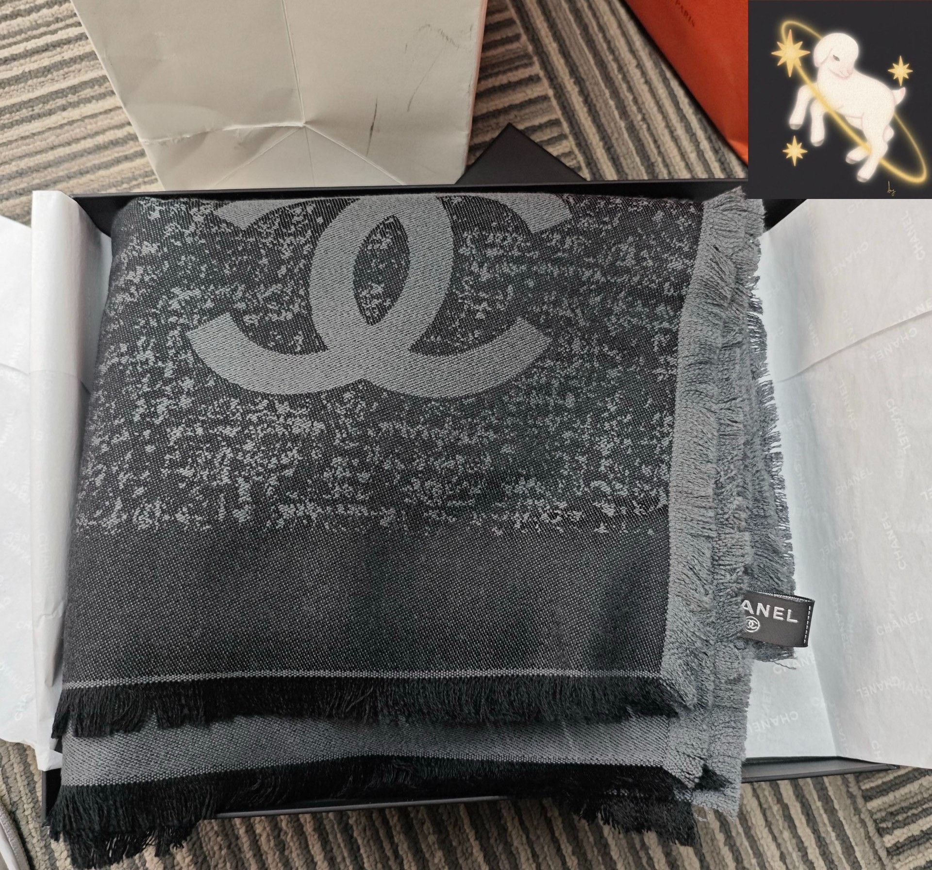 Chanel Chanel Wool Multi Scarf 36 Men Size ONE SIZE - 1 Thumbnail