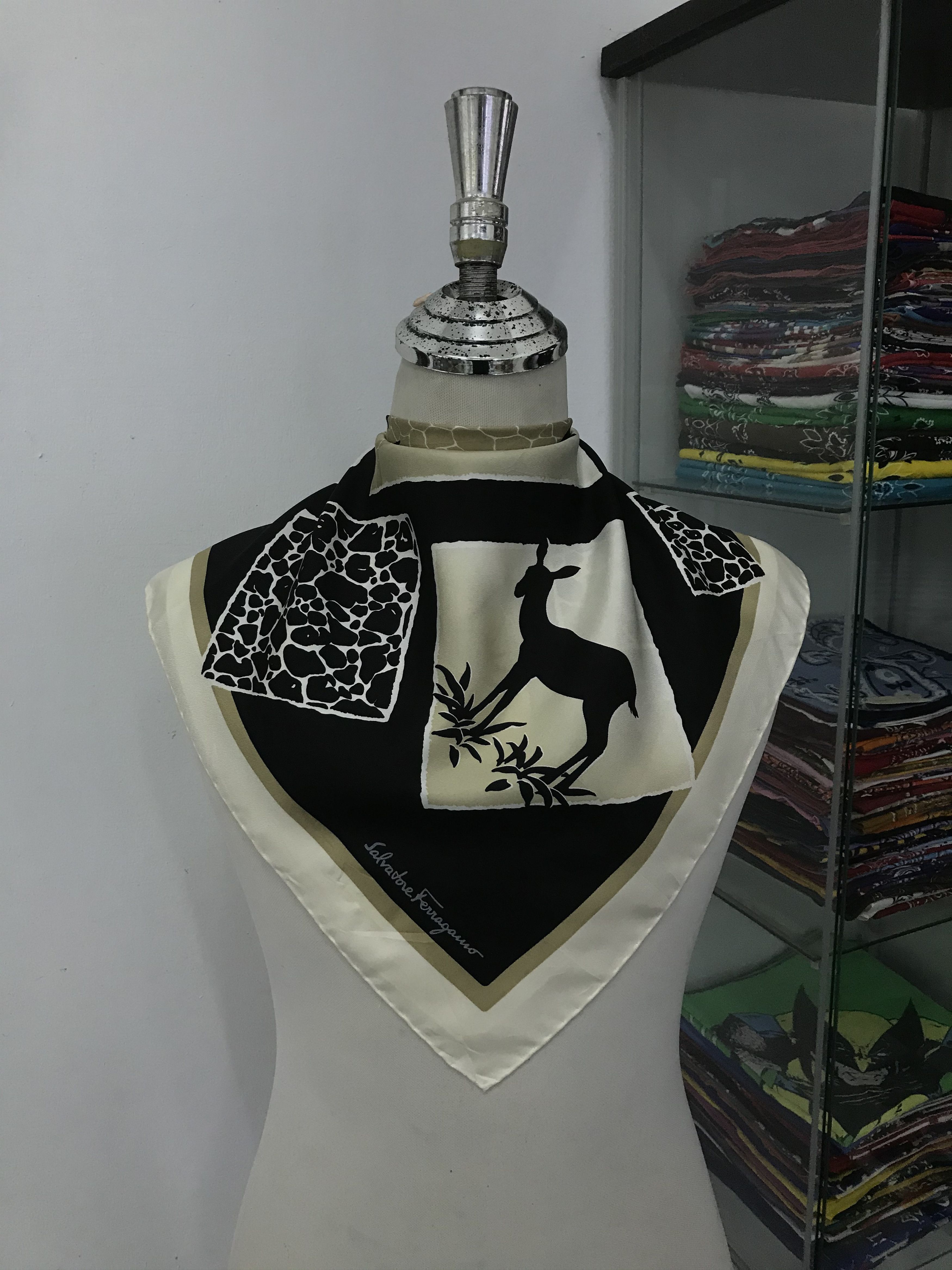 Vintage Vintage Salvatore Ferragamo Silk Scarf Size ONE SIZE - 1 Thumbnail