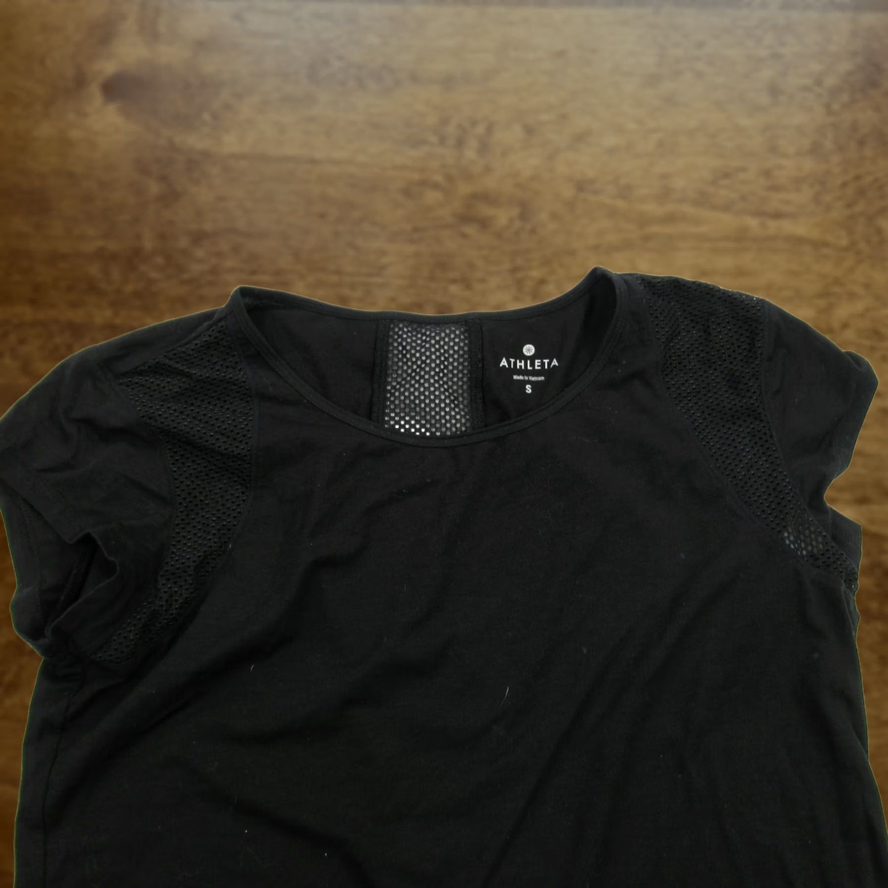 Athleta Athleta Shirt Womens S Black Crew Neck Lightweight Workout Gym Sleeveless Size S / US 4 / IT 40 - 1 Thumbnail