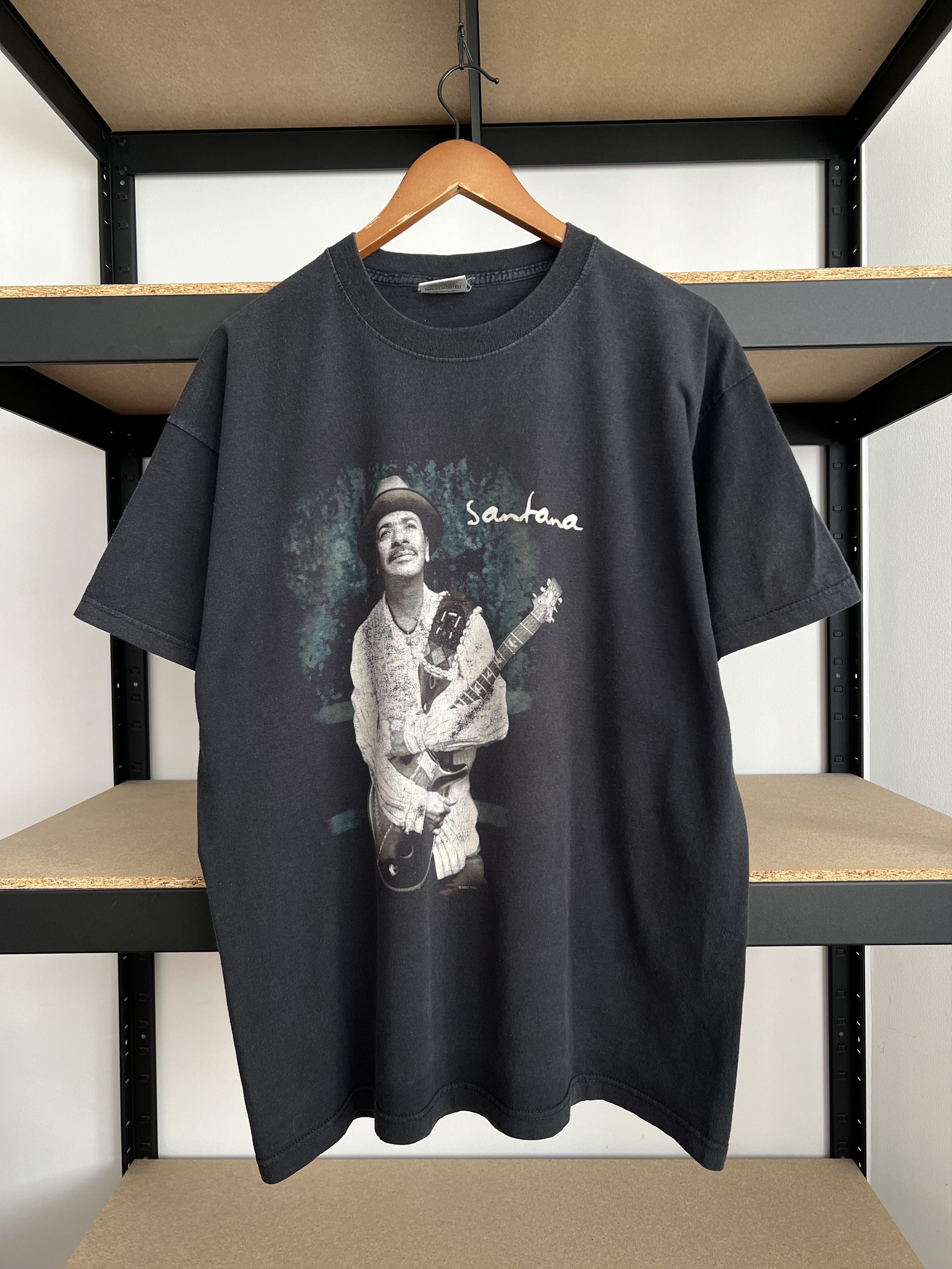 Band Tees Vintage 2003 Carlos Santana Shaman Tour Black T-shirt Size US XL / EU 56 / 4 - 2 Thumbnail