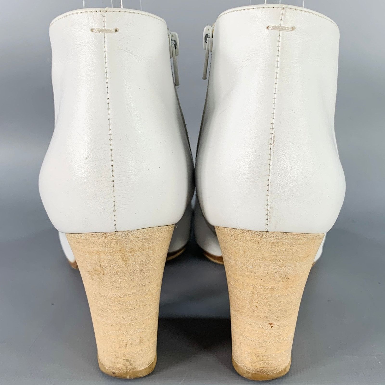Maison Margiela MAISON MARTIN MARGIELA Size 7 White Leather Peep Toe Boots Size US 7 / IT 37 - 3 Thumbnail