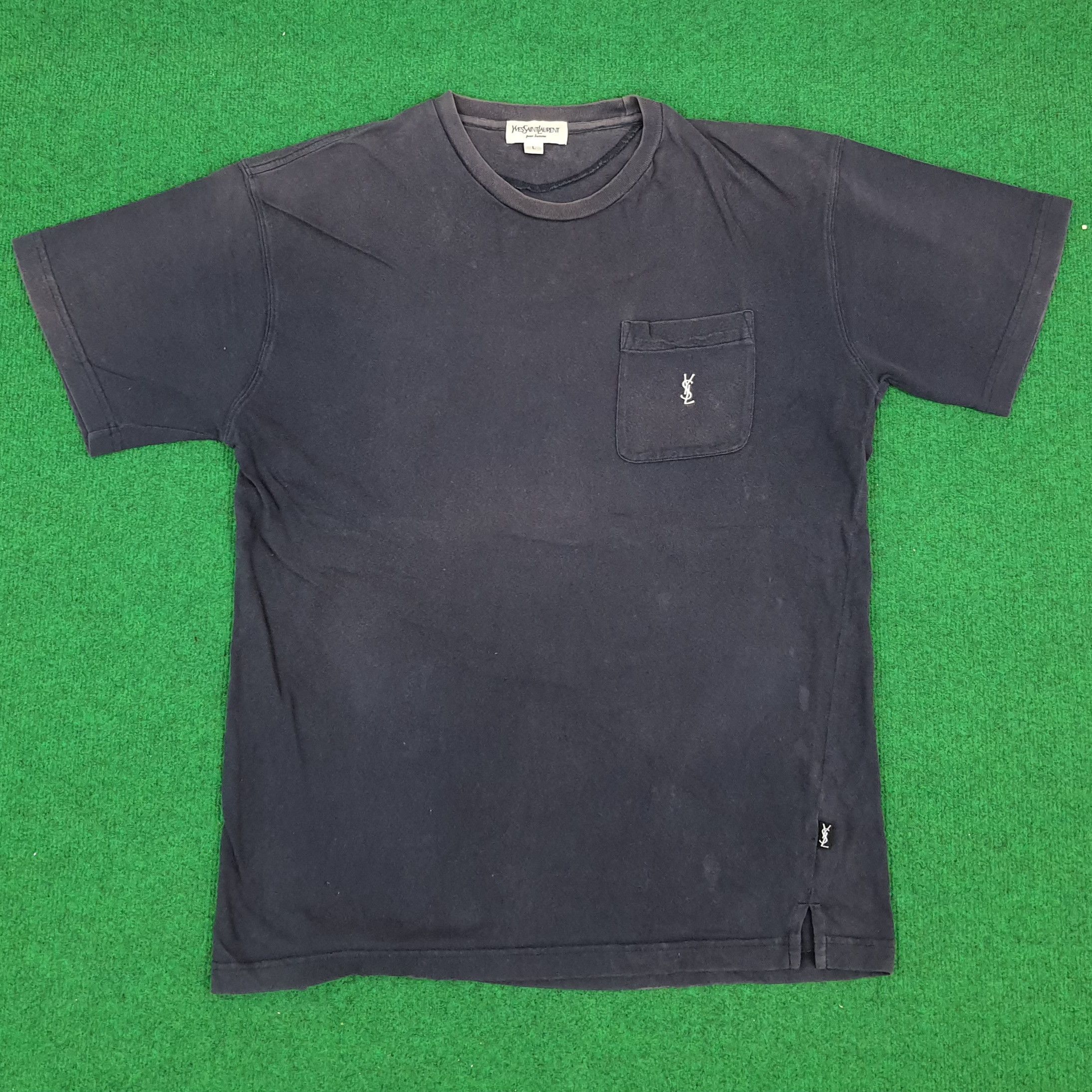 Vintage × Yves Saint Laurent Vintage Yves Saint Laurent Italian Desiger Pocket Tshirt Size US L / EU 52-54 / 3 - 1 Thumbnail