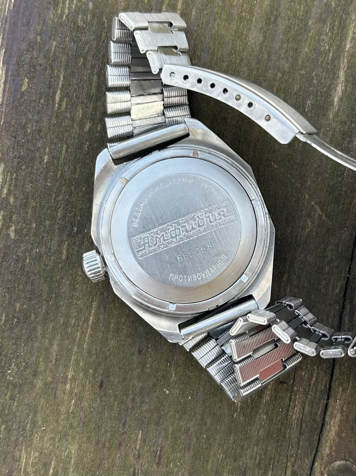 Vintage Vintage Watch Soviet USSR Mechanical Wostok Hand Winding Size ONE SIZE - 20 Thumbnail