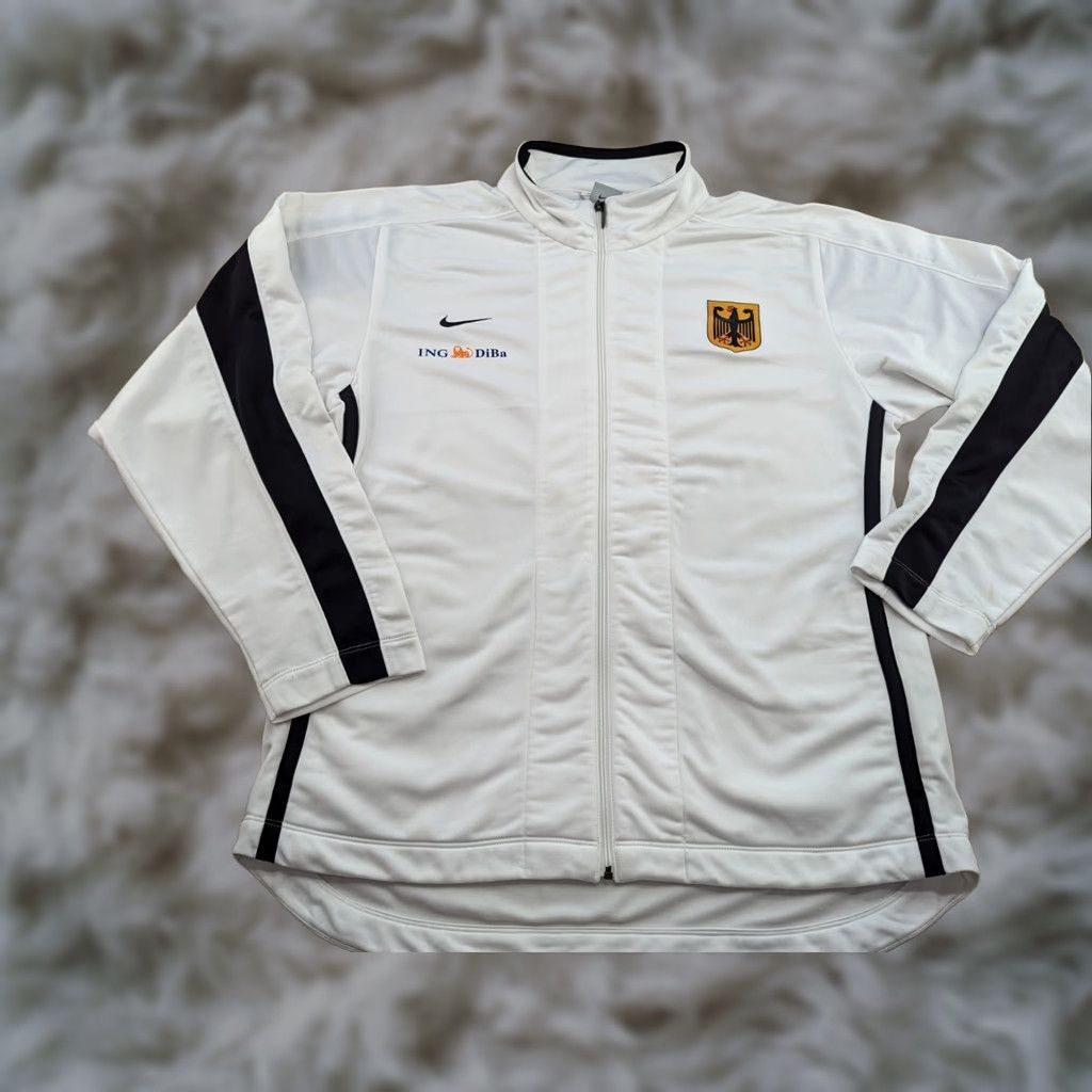 Nike Nike Track Jacket Mens Size XLT White Sport Coat of arms of Germany Vintage Noted Size US XL / EU 56 / 4 - 1 Thumbnail