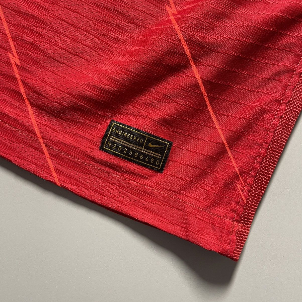 Nike × Vintage LIVERPOOL NIKE 2021/2022 FOOTBALL HOME JERSEY #11 SALAH Size US S / EU 44-46 / 1 - 9 Thumbnail