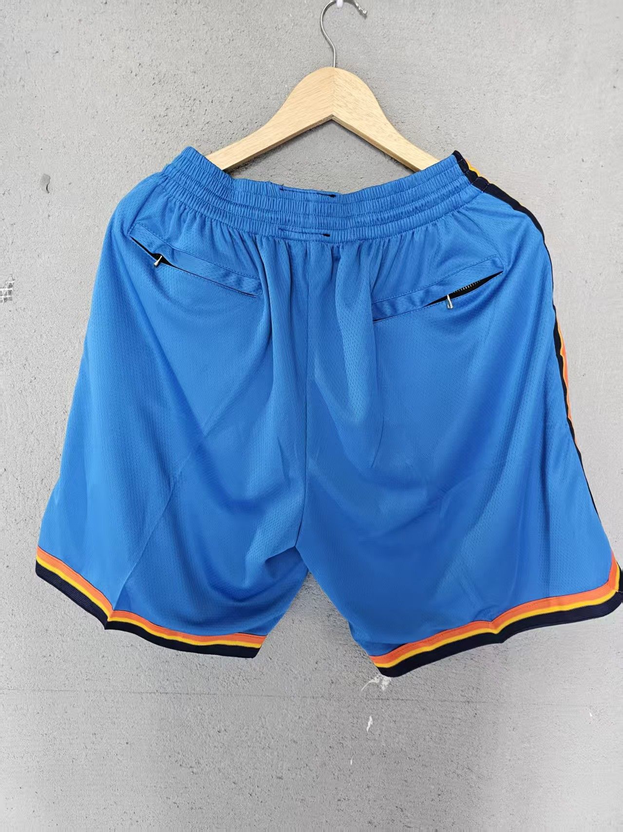 NBA Oklahoma City Thunder Short XL Size US 36 / EU 52 - 4 Thumbnail