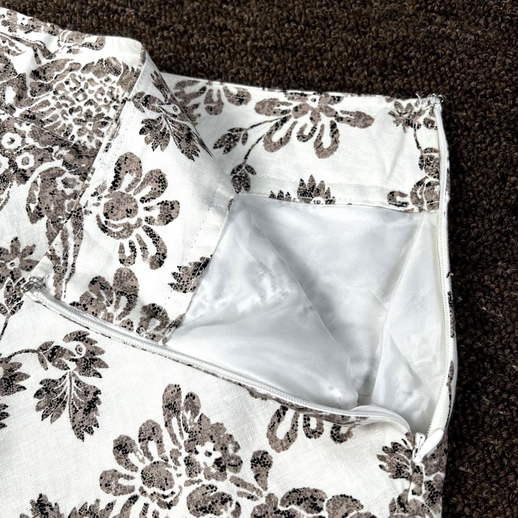 Merona Merona Skirt Womens A-Line 10 Beige Floral 100% Linen Lined Knee Length Zip Vintage: No Shirt? (Note: This line seems incorrect) Size 32" / US 10 / IT 46 - 6 Thumbnail