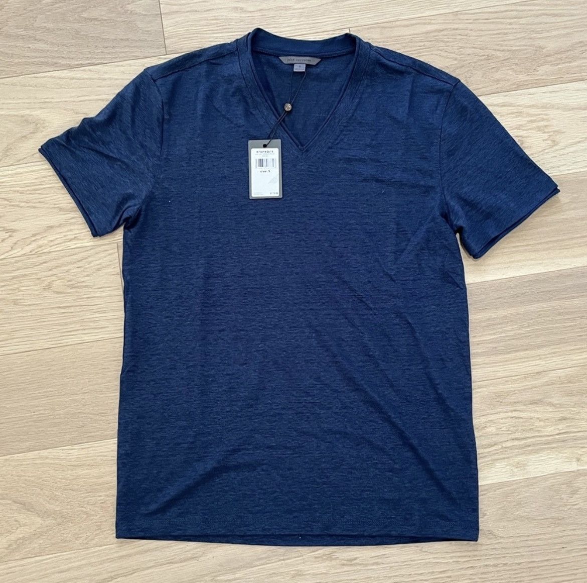 John Varvatos Wooster V-Neck Medium Size US M / EU 48-50 / 2 - 4 Thumbnail