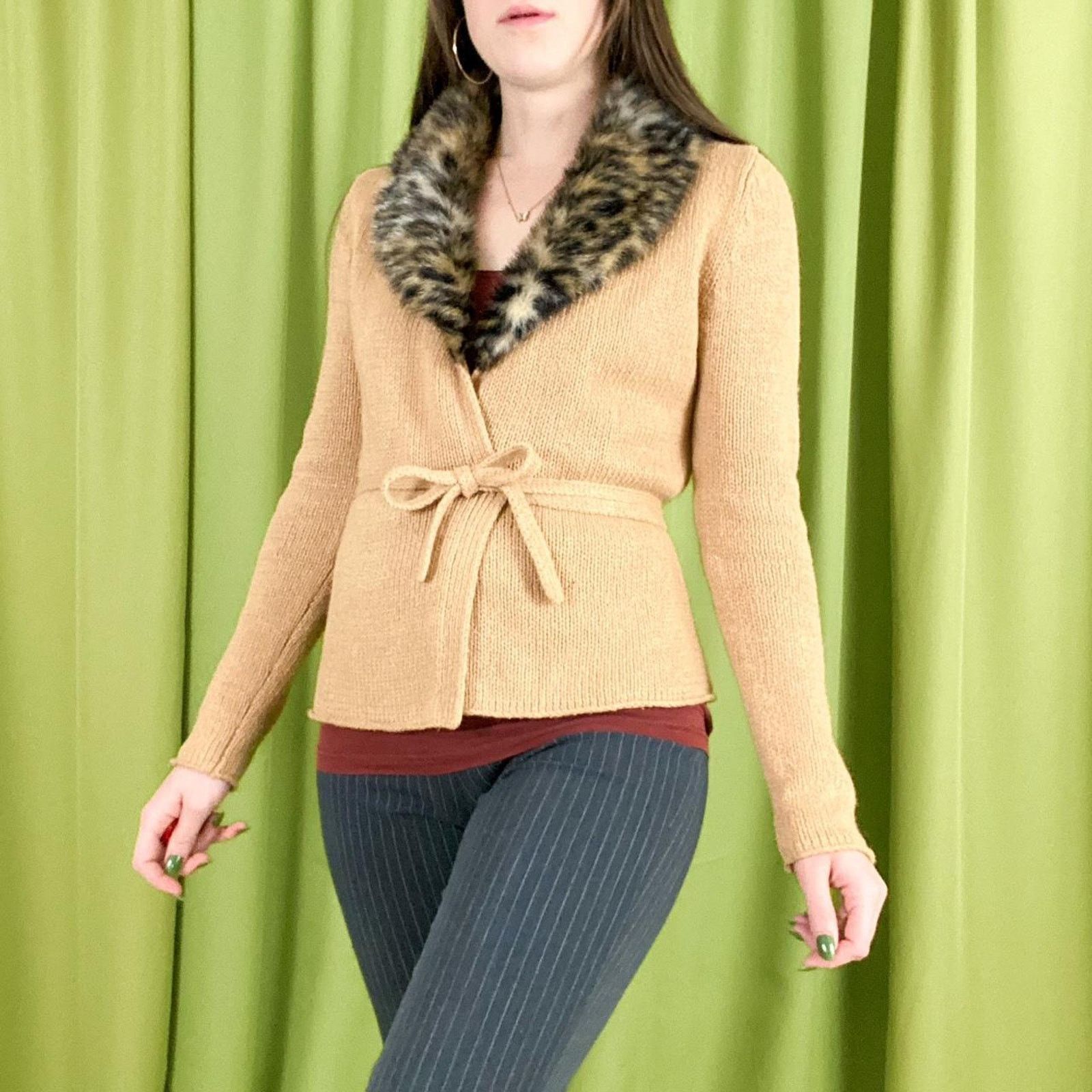 Vintage 90s Vintage Beige and Brown Knit Sweater Cheetah Fur Collar Size S / US 4 / IT 40 - 2 Thumbnail