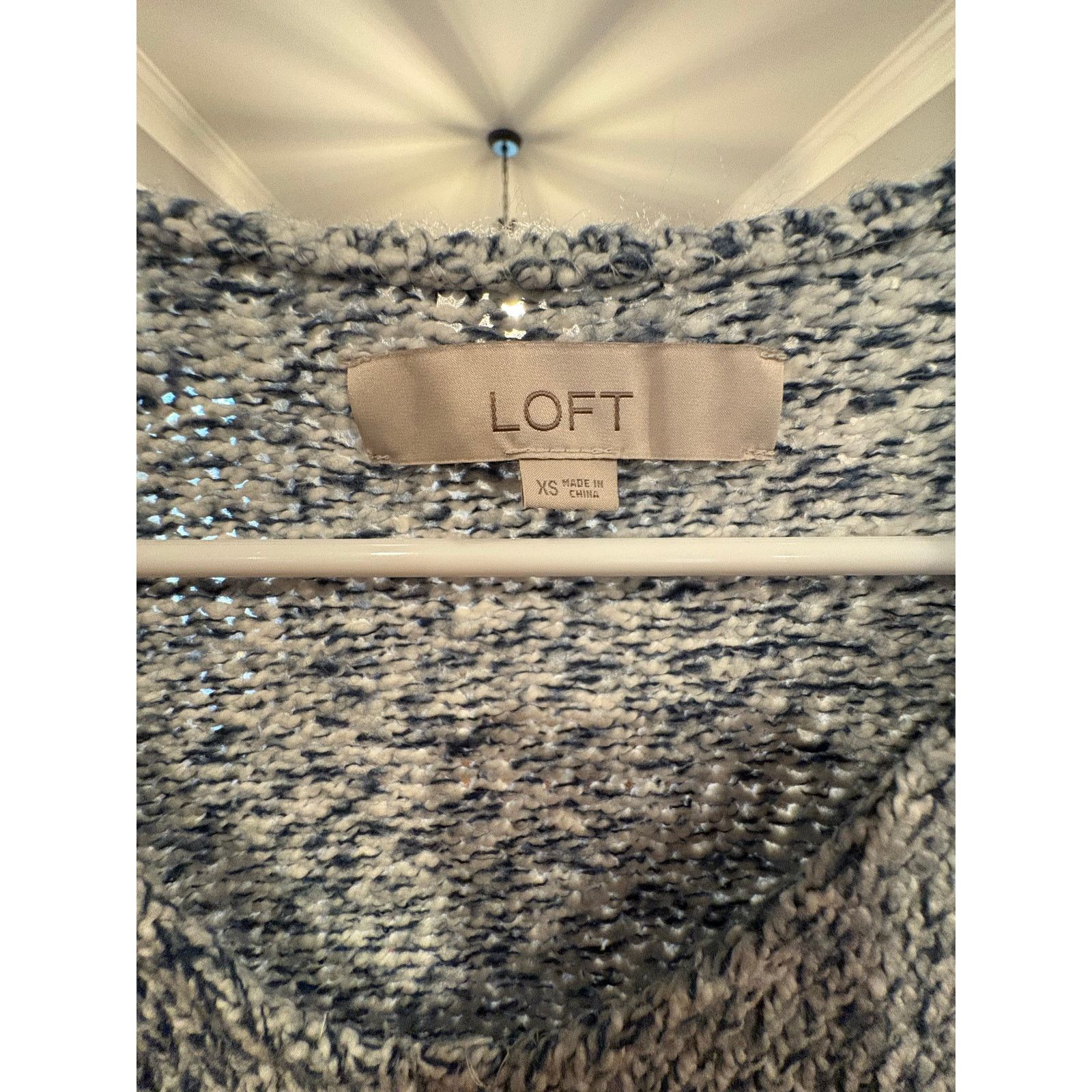 Loft LOFT XS Blue White Marled Knit Sweater V-Neck Long Sleeve Size XS / US 0-2 / IT 36-38 - 3 Thumbnail