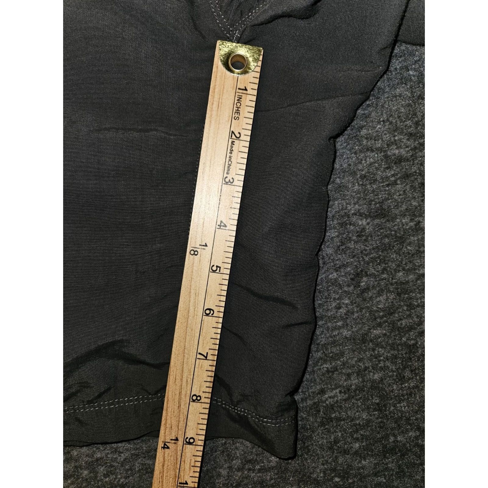 The North Face VINTAGE The North Face Cargo Shorts Men L Gray 100% Nylon Outdoors Hiking Active Cargo Pocket Logo Regular Modern Size US 33 - 6 Thumbnail