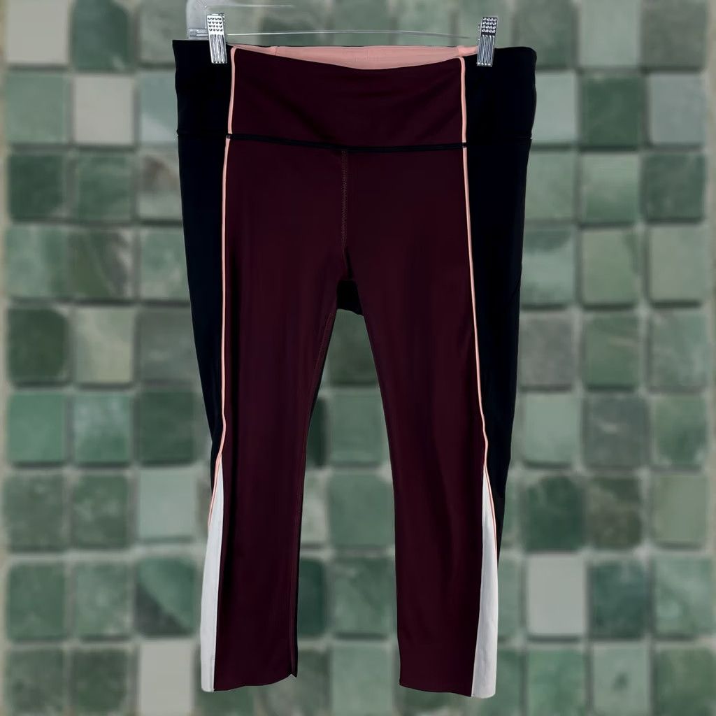 Athleta Athleta Velocity Stash Pocket Crop Leggings Womens Colorblock Stretch Size Medium Size 32" / US 10 / IT 46 - 1 Thumbnail