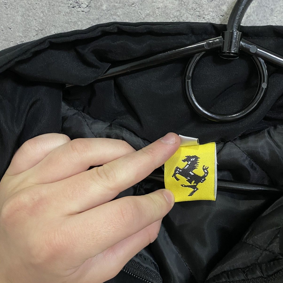 Ferrari × Puma Vintage Ferrari Motorcycle Racing Jacket Big Logo F1 Size US L / EU 52-54 / 3 - 16 Thumbnail